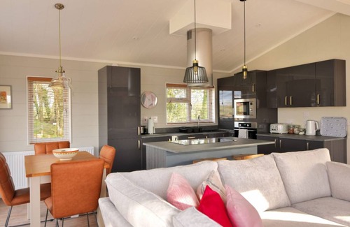 Combpyne Cottage | Cabin ∙ 2 bedrooms ∙ 4 guests