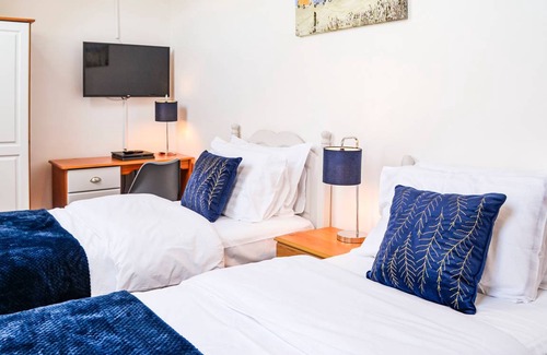 Drummore Cottage | Cabin ∙ 2 bedrooms ∙ 4 guests