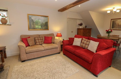 Fremington Cottage | Cabin ∙ 2 bedrooms ∙ 4 guests