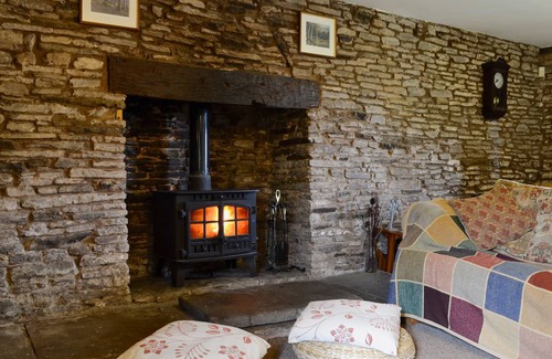 Abergavenny Cottage | Cabin ∙ 2 bedrooms ∙ 4 guests