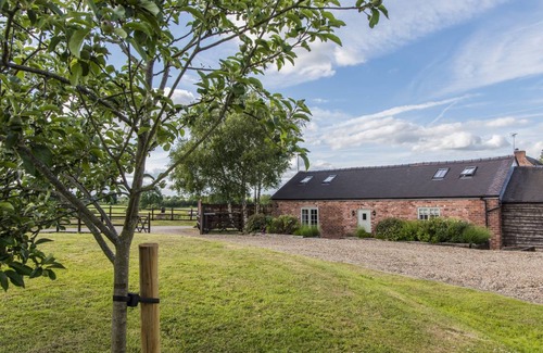 Foxt Cottage | Cabin ∙ 2 bedrooms ∙ 4 guests
