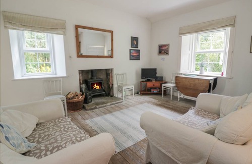 Carsethorn Cottage | Cabin ∙ 2 bedrooms ∙ 4 guests