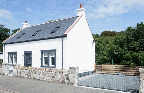 Stranraer Cottage | Cabin ∙ 2 bedrooms ∙ 4 guests