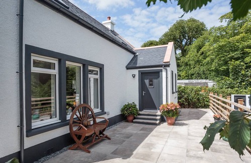 Stranraer Cottage | Cabin ∙ 2 bedrooms ∙ 4 guests