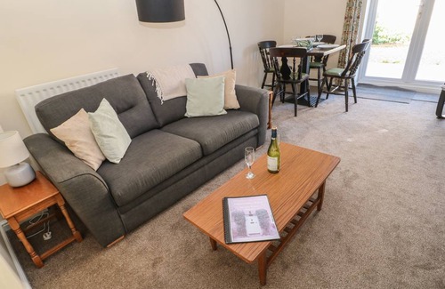 Leyburn Cottage | Cabin ∙ 2 bedrooms ∙ 4 guests