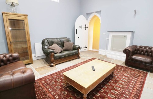 Crynant Cottage | Cabin ∙ 2 bedrooms ∙ 4 guests