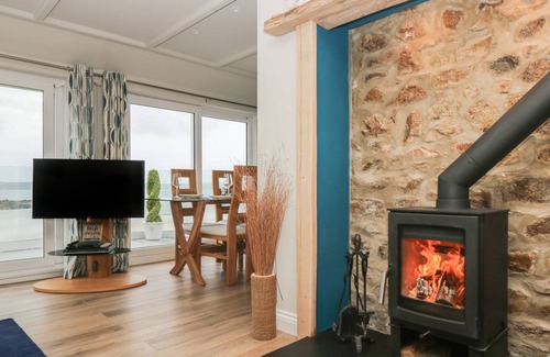 Marazion Cottage | Cabin ∙ 2 bedrooms ∙ 4 guests