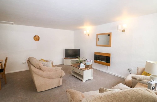 Paignton Cottage | Cabin ∙ 2 bedrooms ∙ 4 guests