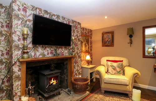Newburgh Cottage | Cabin ∙ 2 bedrooms ∙ 4 guests