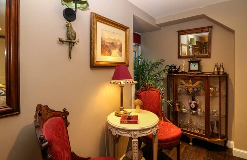 Newburgh Cottage | Cabin ∙ 2 bedrooms ∙ 4 guests