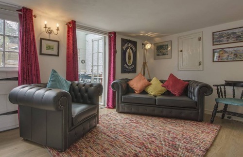 Otterton Cottage | Cabin ∙ 2 bedrooms ∙ 4 guests