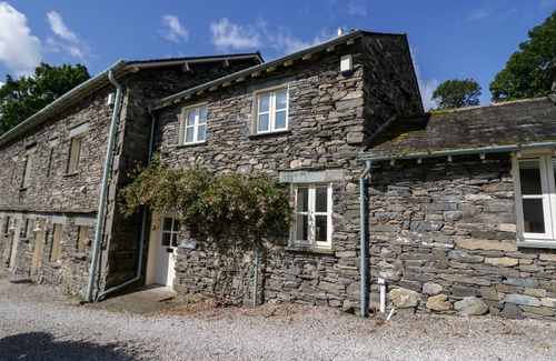 Ambleside Cottage | Cabin ∙ 2 bedrooms ∙ 4 guests