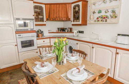Redmire Cottage | Cabin ∙ 2 bedrooms ∙ 4 guests