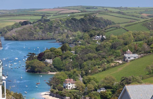 Salcombe Cottage | Cabin ∙ 2 bedrooms ∙ 4 guests