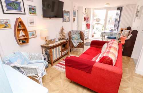 Lake Cottage | Cabin ∙ 2 bedrooms ∙ 4 guests
