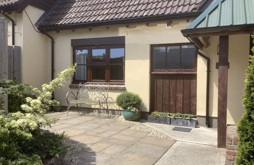 Shipham Cottage | Cabin ∙ 2 bedrooms ∙ 4 guests