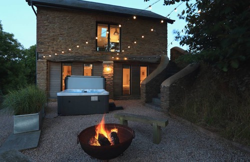 Chillington Cottage | Cabin ∙ 2 bedrooms ∙ 4 guests