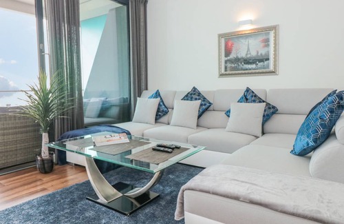 Torquay City Centre Cottage | Cabin ∙ 2 bedrooms ∙ 4 guests