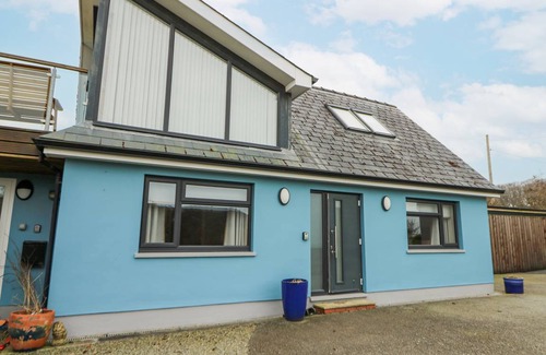 Tan-y-groes Cottage | Cabin ∙ 2 bedrooms ∙ 4 guests