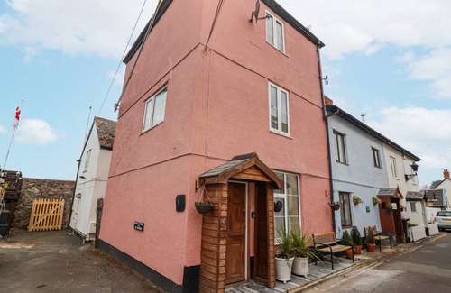 Watchet Cottage | Cabin ∙ 2 bedrooms ∙ 4 guests