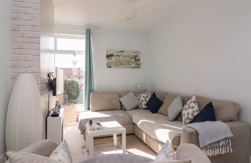 Weymouth Cottage | Cabin ∙ 2 bedrooms ∙ 4 guests