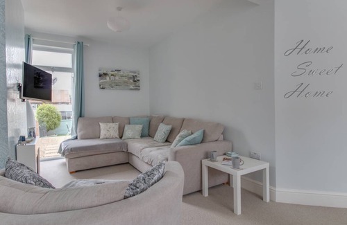 Weymouth Cottage | Cabin ∙ 2 bedrooms ∙ 4 guests