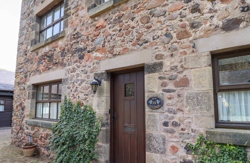 Akeld Cottage | Cabin ∙ 2 bedrooms ∙ 4 guests