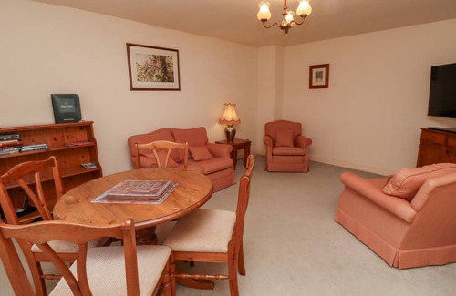 Akeld Cottage | Cabin ∙ 2 bedrooms ∙ 4 guests