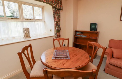 Akeld Cottage | Cabin ∙ 2 bedrooms ∙ 4 guests