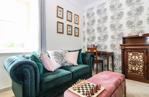 Montrose Cottage | Cabin ∙ 2 bedrooms ∙ 4 guests