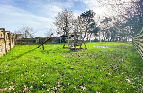 Anstruther Cottage | Cabin ∙ 2 bedrooms ∙ 4 guests