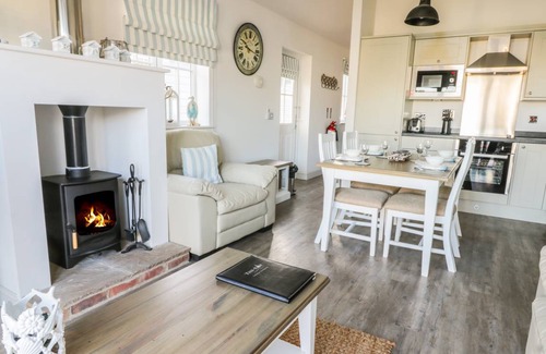 Filey Cottage | Cabin ∙ 2 bedrooms ∙ 4 guests