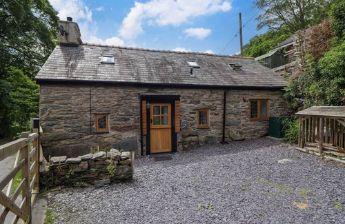 Fairbourne Cottage | Cabin ∙ 2 bedrooms ∙ 4 guests