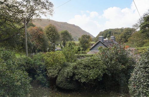 Fairbourne Cottage | Cabin ∙ 2 bedrooms ∙ 4 guests