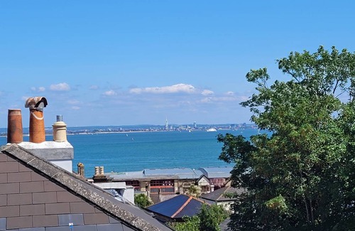 Ryde Cottage | Cabin ∙ 2 bedrooms ∙ 4 guests