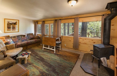 Bayfield Cabin | Cabin ∙ 2 bedrooms ∙ 4 guests