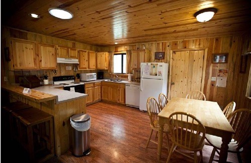Greer Cabin | Cabin ∙ 2 bedrooms ∙ 6 guests