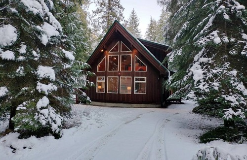 Glacier Cabin | Cabin ∙ 2 bedrooms ∙ 6 guests