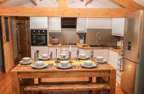 Cromford Cottage | Cabin ∙ 2 bedrooms ∙ 7 guests