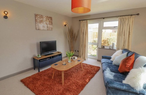 Adderbury Cottage | Cabin ∙ 2 bedrooms ∙ 4 guests