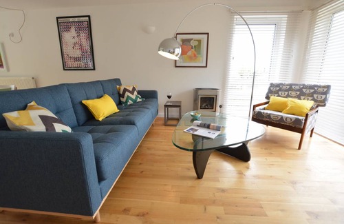 Aldeburgh Cottage | Cabin ∙ 2 bedrooms ∙ 5 guests