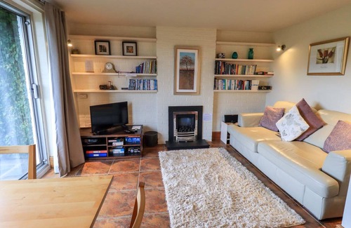 Ambleside Cottage | Cabin ∙ 2 bedrooms ∙ 3 guests