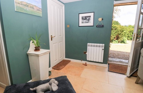 Bibury Cottage | Cabin ∙ 2 bedrooms ∙ 4 guests