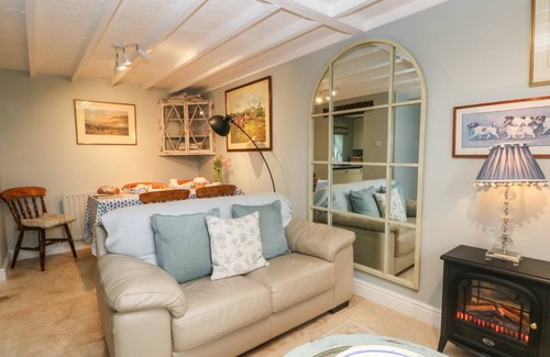 Malpas Cottage | Cabin ∙ 2 bedrooms ∙ 4 guests