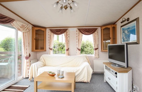 Cylch-Y-Garn Cottage | Cabin ∙ 2 bedrooms ∙ 4 guests