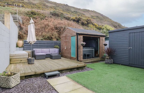 Egremont Cottage | Cabin ∙ 2 bedrooms ∙ 4 guests