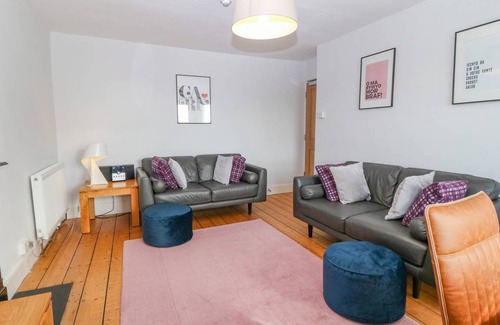 Criccieth Cottage | Cabin ∙ 2 bedrooms ∙ 4 guests