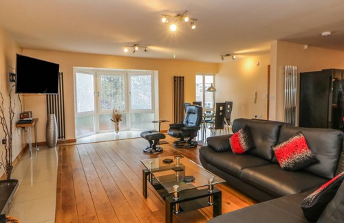 Darlington Cottage | Cabin ∙ 2 bedrooms ∙ 4 guests