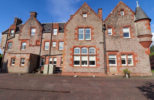 Balfron Cottage | Cabin ∙ 2 bedrooms ∙ 4 guests