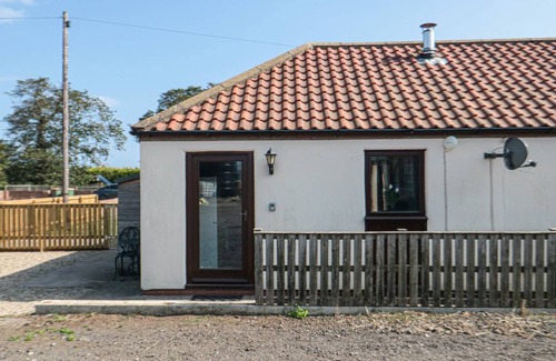 Muston Cottage | Cabin ∙ 2 bedrooms ∙ 5 guests